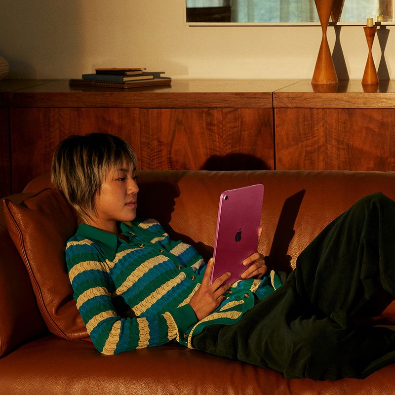 iPad_A16_Cellular_Yellow_PDP_Image_Position_6__BRPT.jpg